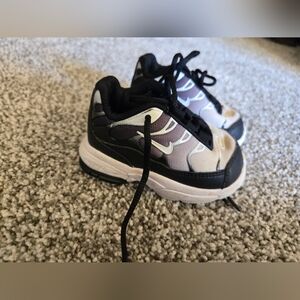 Boys 3c Nike Shoes